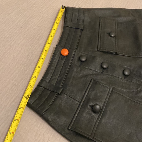 VEDA Black Leather Button-Up Mini Skirt. Size S-M - Picture 6 of 8